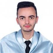 Maestro imparte clases a niños/as de educación primaria (6-12 años) y educación secundaria (1º y 2º de la ESO) en las materias donde necesiten refuerzo